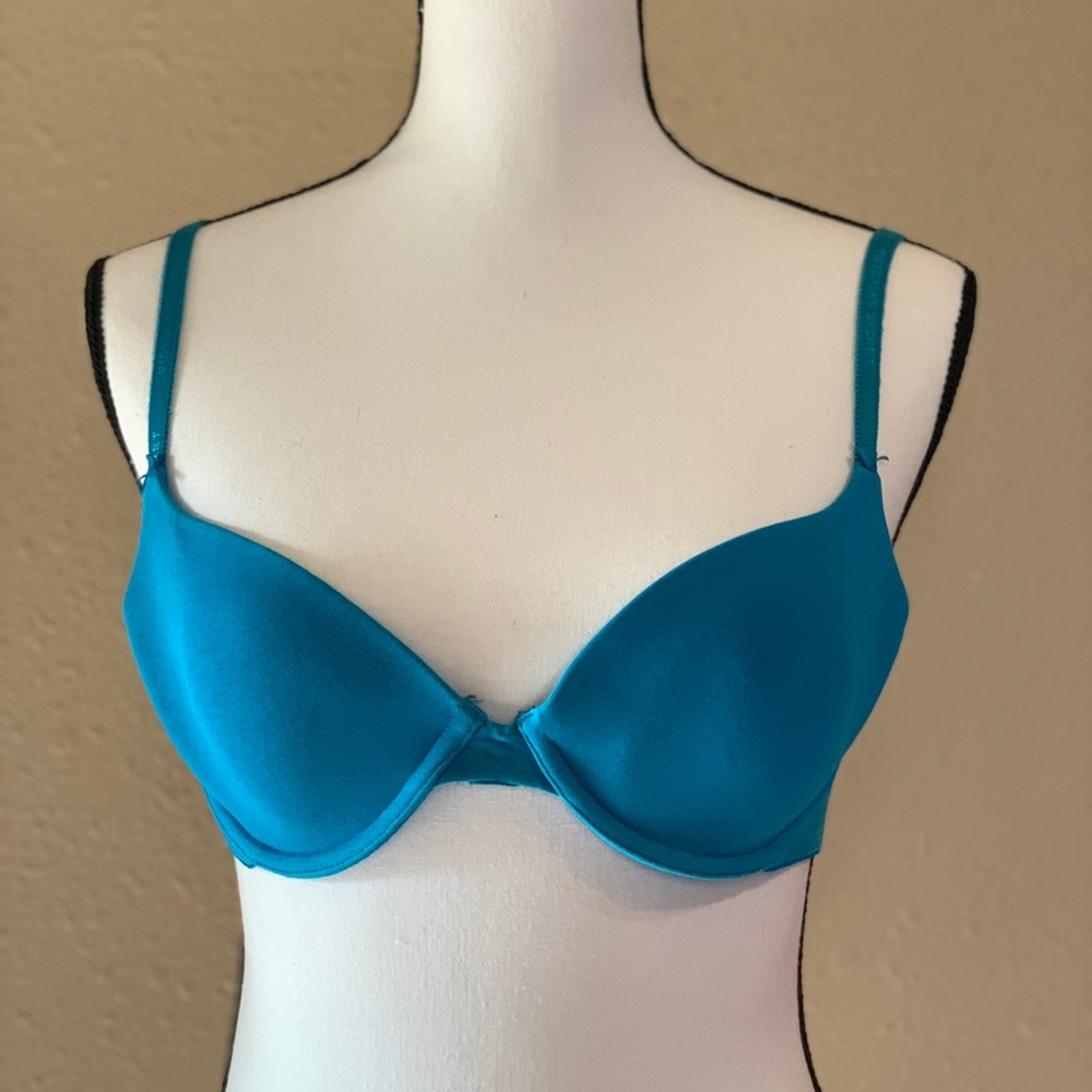 VICTORIA’S SECRET bra
